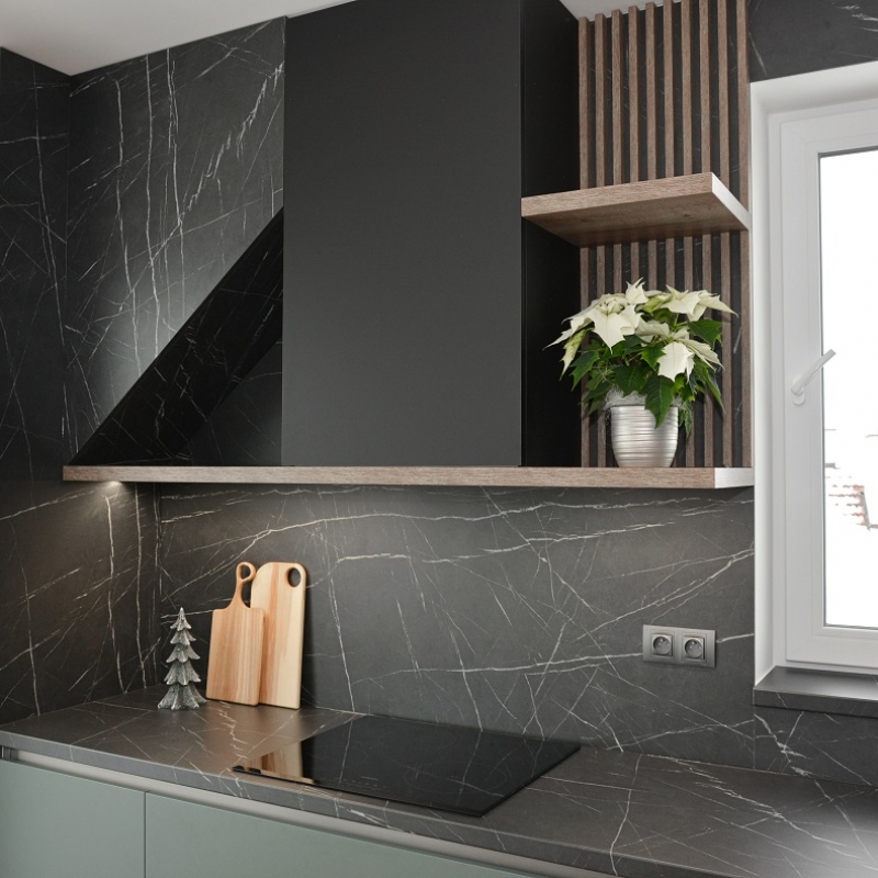 kuchyně s odsavačem