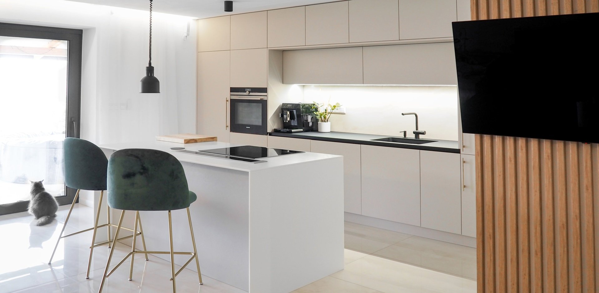 Kuchyně béžová - 1