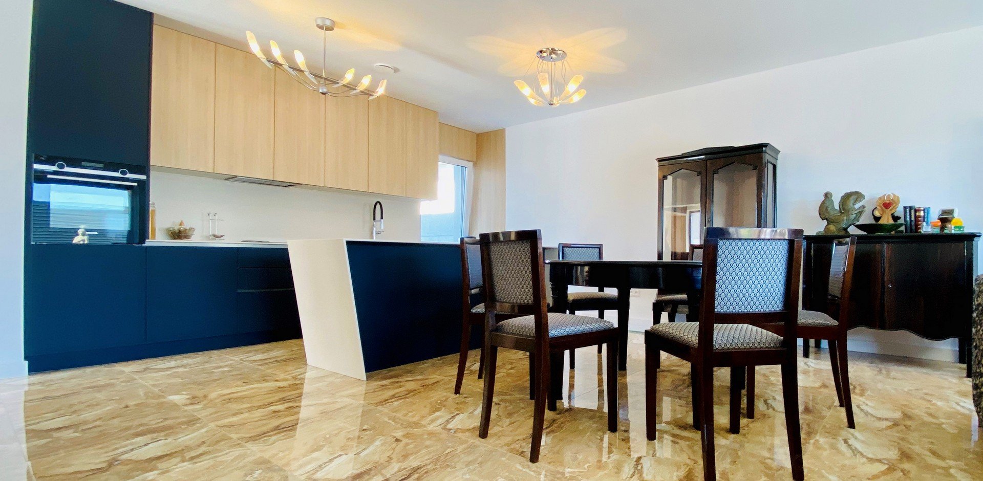 Kuchyně se zkoseným ostrůvkem - 2