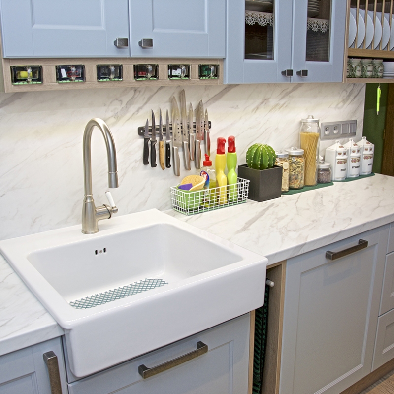 kuchyně s keramickým dřezem 1