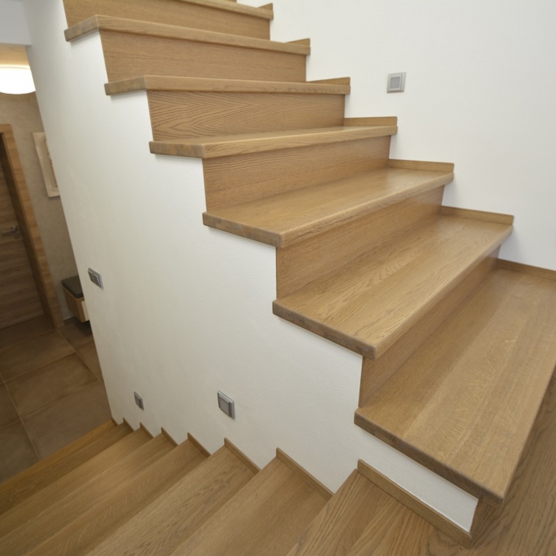 Obklad betonového schodiště